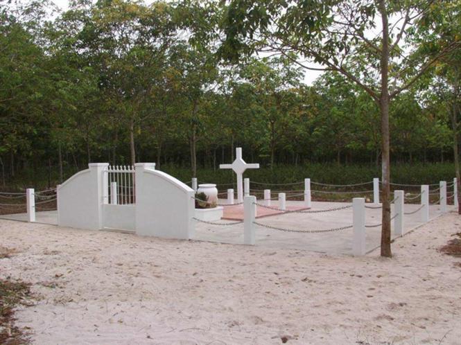 Long Tan Cross Memorial