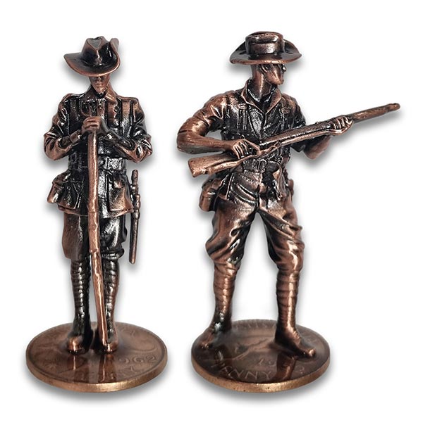 Sculptured figures of two Australian diggers (soldiers)