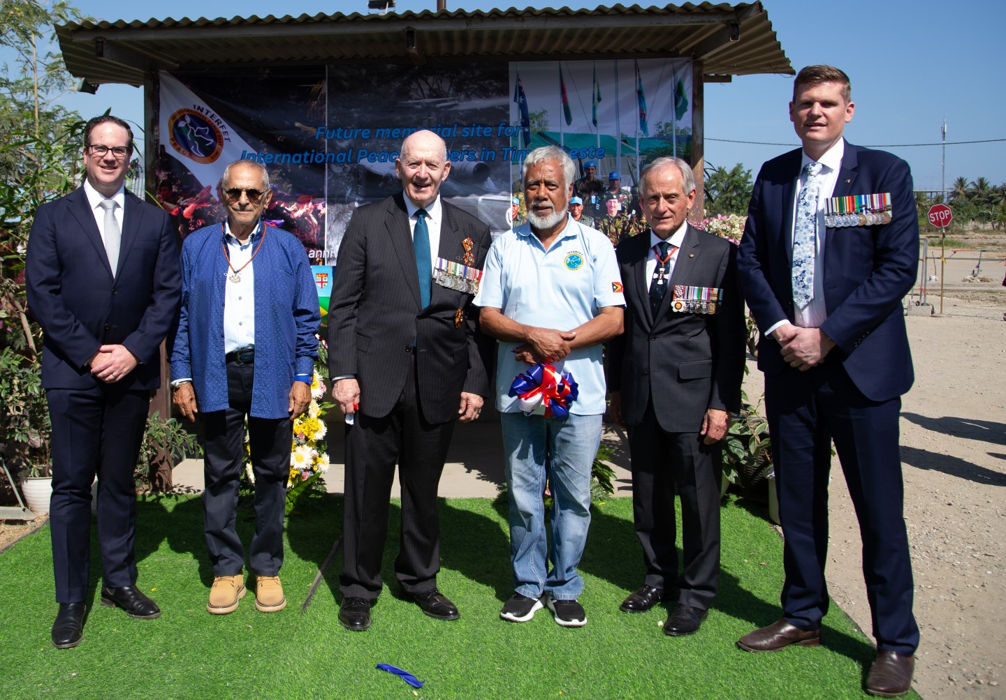 L to R: Minister Matt Keogh; President of Timor-Leste José Ramos-Horta;  General the Honourable Sir Peter Cosgrove AK CVO MC (Retd); Prime Minister  of Timor-Leste Kay Rala Xanana Gusmão; Major General Martyn Dunne  (Retd, New Zealand), and Mr Tim Costley, Member for Ōtaki and veteran of  the New Zealand Air Force, at a commemoration of the 25th Anniversary of the  International Force INTERFET in Dili, Timor-Leste. (Image: Defence